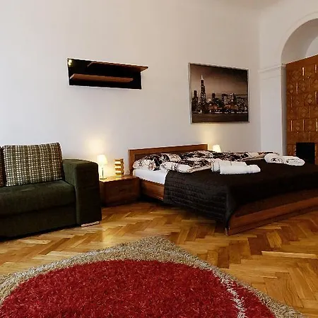 P&j Tourist Hotel 5*