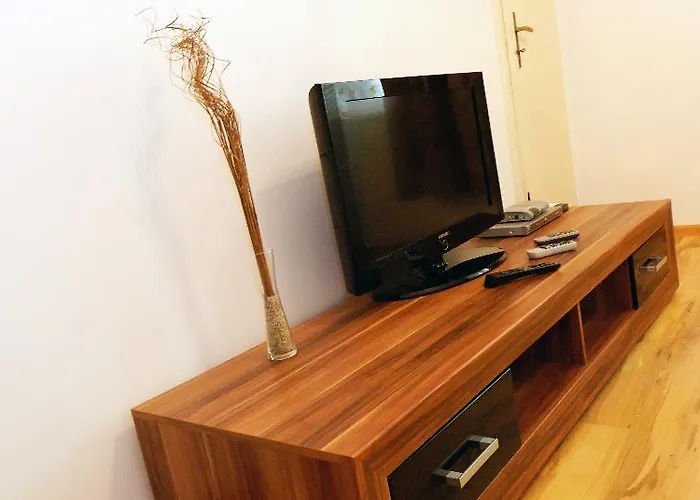 P&j Tourist 5* Cracovie