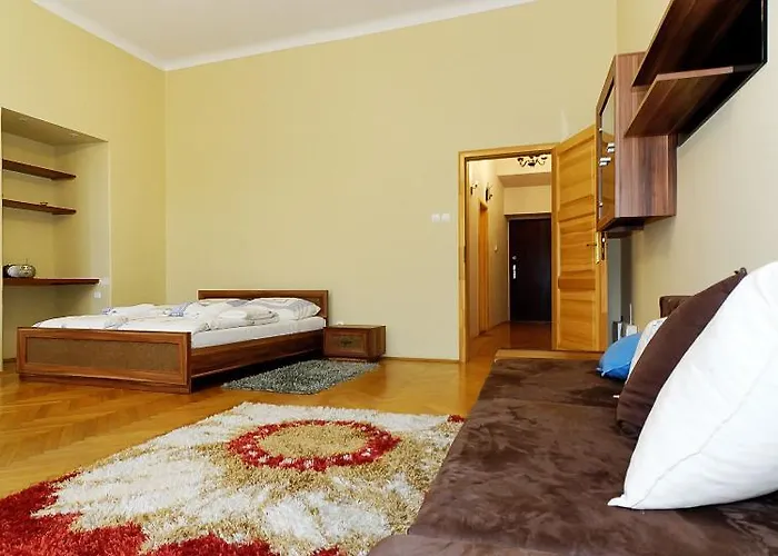 P&j Tourist Hotel 5*