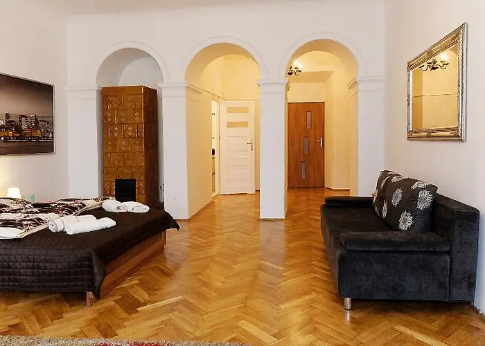 P&j Tourist 5* Cracovie