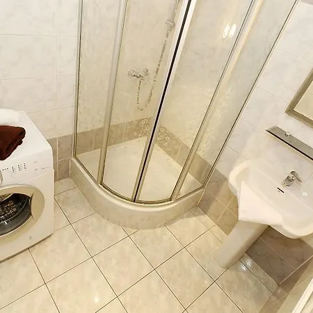 P&j Tourist 5* Krakov