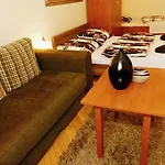 P&j Tourist Hotel