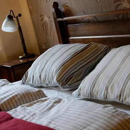 P&j Tourist מלון 5*