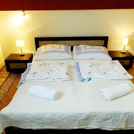 P&j Tourist Hotel 5*