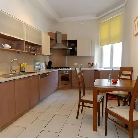 P&j Tourist 5* קרקוב