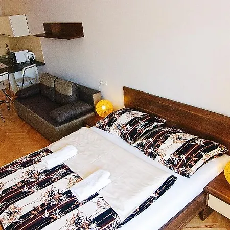 P&j Tourist Hotel Kraków
