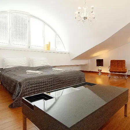 P&j Tourist Hotel 5*