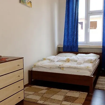 P&j Tourist מלון 5*