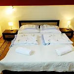 P&j Tourist Отель 5*